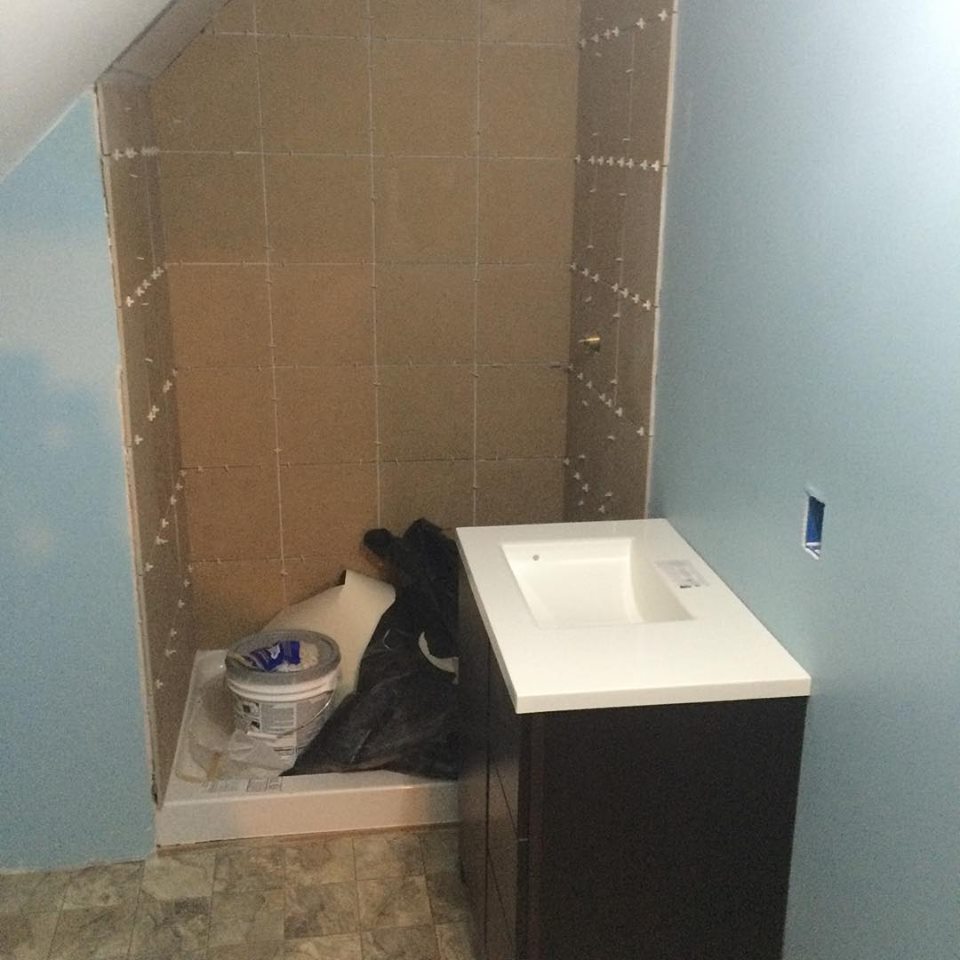 upstairs bathroom – Damascus Way